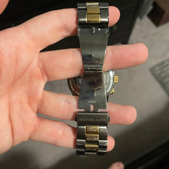 Michael Kors two tone watch - Picture 4 of 5